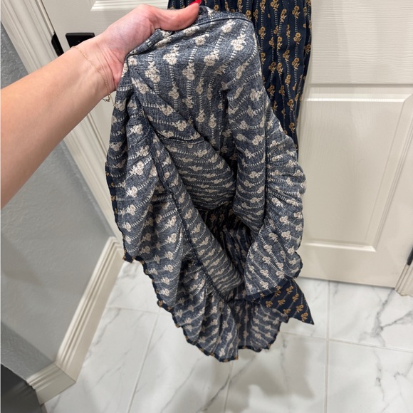 Rylee + Cru Navy and Gold Floral Maxi Dress - Picture 8 of 16